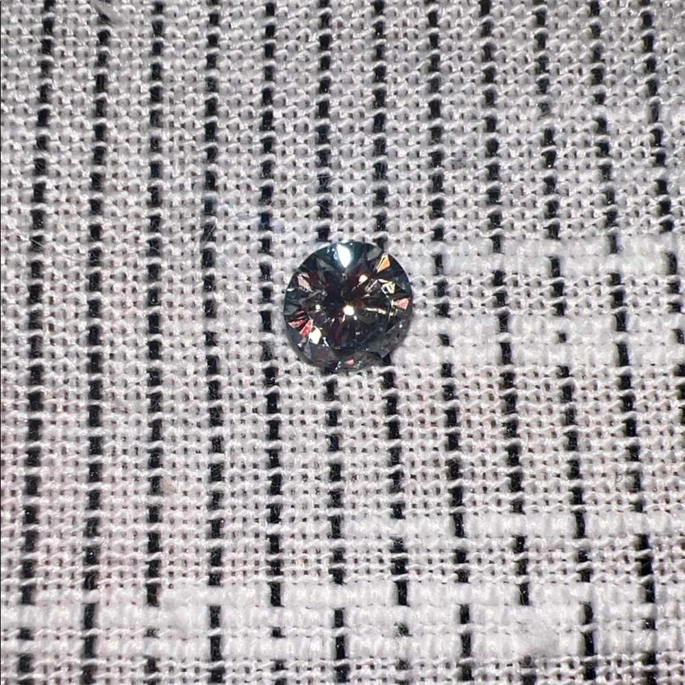 Ice Blue Moissanite | Size 6.5mm | Weight 1.0CT